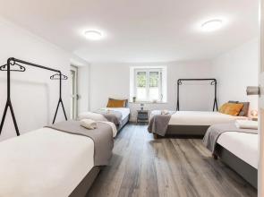 Belem Boutique II by Homing