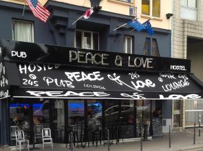 Peace & Love - Hostel