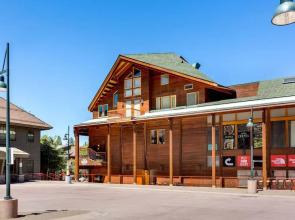 Downtown Penthouse 4 Bedroom Condo