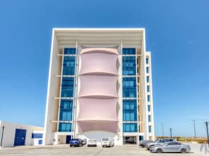 RH- Lagoon Apartments in Ras Al Khaimah, Sunny 3BR near public beach