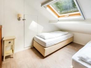 Lovely Holiday Home in Rheezerveen, in the Woods of Estate