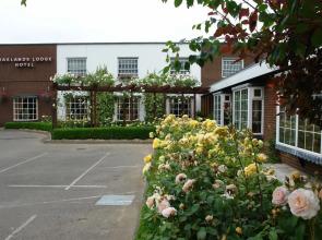 Oaklands Lodge Hotel