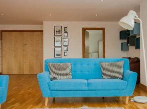 3 Bedroom Flat In East London