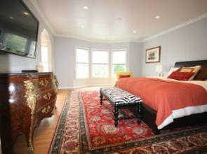 Castro Corporate Rentals