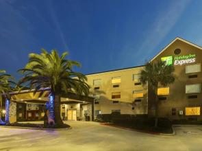 Holiday Inn Express Kenner - New Orleans Airport by IHG