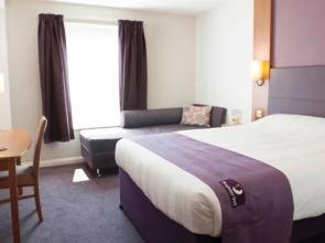Premier Inn Coventry (m6 J2)