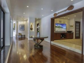 Luxury Zen Retreat 3 Bedroom Home by RedAwning