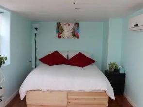 Smith Regency Three/Four-Bedroom Condominium