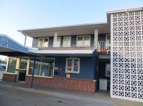 Mid Town Western Inn