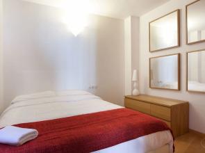 Large Guell Apartment