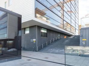 Kirjokansi Tapiola Studio Metro To Helsinki 15 Min