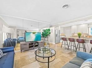 332 Wilton Manors in Wilton Manors