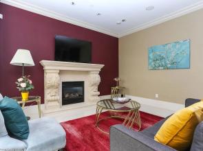 Grand 4 Bedroom Vacation House near Vancouver Downtown
