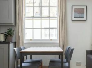 Bathurst Mews III by Onefinestay