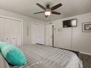 New! Upscale Apartment Just 3min Away From Porretto Beach!