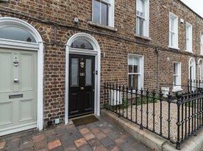 The Jack Butler Yeats Suite by 5STARSTAY