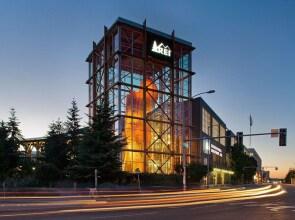 South Lake Union Lakeview Suite - Two Bedroom Apartment