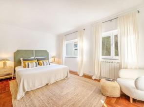 Casa Rosário : Three Bedroom Villa with Private Pool;