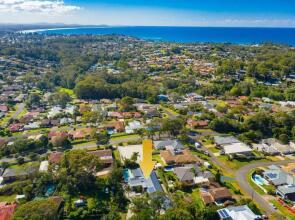 Treetop Retreat - family home with pool and spa