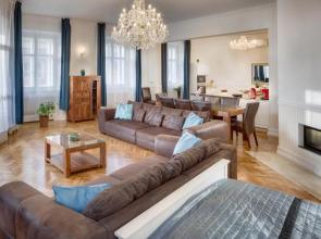 Old Town Royal Suite