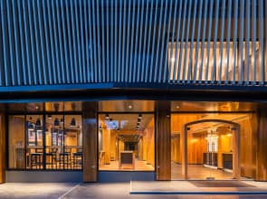 Asana Hotel & Residence
