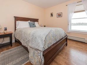 Maple Rock Bed & Breakfast