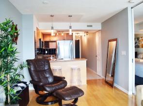 Modern High Rise 1 Bedroom in Downtown Toronto