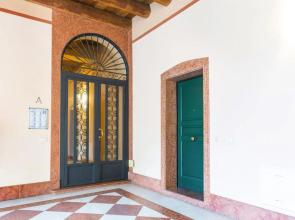 University Apartment con parcheggio e giardino