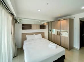 Homey And Nice Studio Tamansari The Hive Apartment
