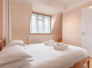 Spacious 3 Bedroom Flat in Covent Garden