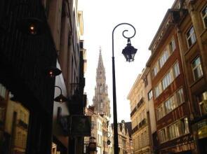 Grand Place The Looks Apartment