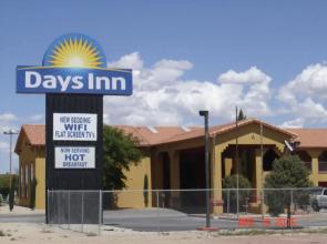 Days Inn By Wyndham Carlsbad, Nm
