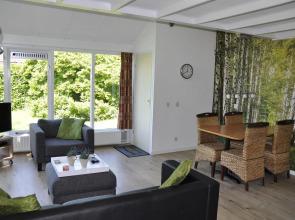 Comfortable holiday home with dishwasher, 16 km. from Assen