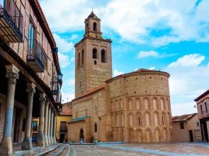 House With 3 Bedrooms in Madrigal de las Altas Torres, With Furnished Terrace