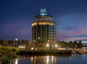 Clarion Lakeside Inn & Conference Centre