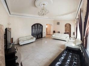 Royal Apartment Uspenskaya 12