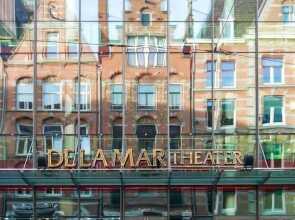 Crossroads Hostel Amsterdam