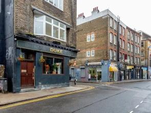 Perfect Holiday Escape - 1 and 2 Bedroom Deluxe Apartments at Liverpool Street