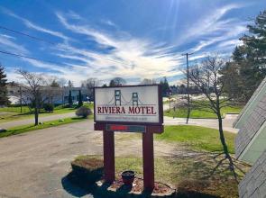Riviera Motel