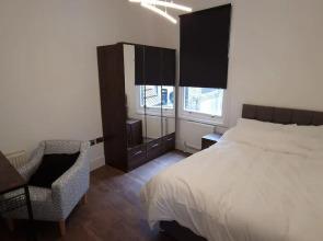 Stunning 1double Bed Apartment in London