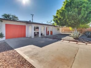 2 Mi to Dtwn: Vintage-inspired Gem in Palm Springs