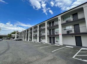 The Midtowner Hotel, SureStay Collection by Best Western