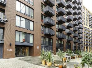 Chic Studio Living in London City Island