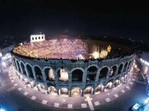 Castle New Lodge In The Heart Of The City