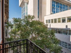 1001 Nights ~ in a Beautiful Two-Bedroom Apartment