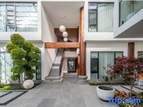 Leon Shanyu Lanting Designer Oxygen Homestay (Dukezong Ancient City Store)