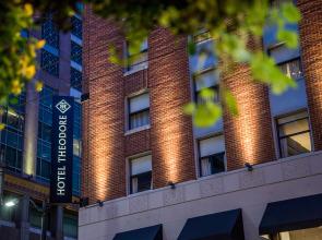 Hotel Theodore Seattle Downtown, Tapestry by Hilton