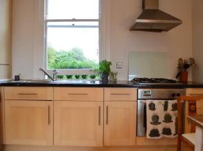 Spacious 2 Bedroom Apartment in Stoke Newington