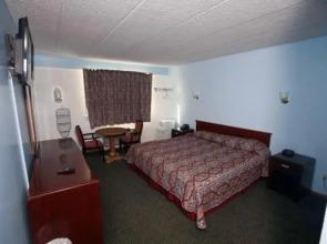 Meadowbrook Motor Lodge