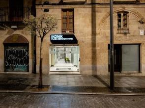 Ikonik Plaza Mercado